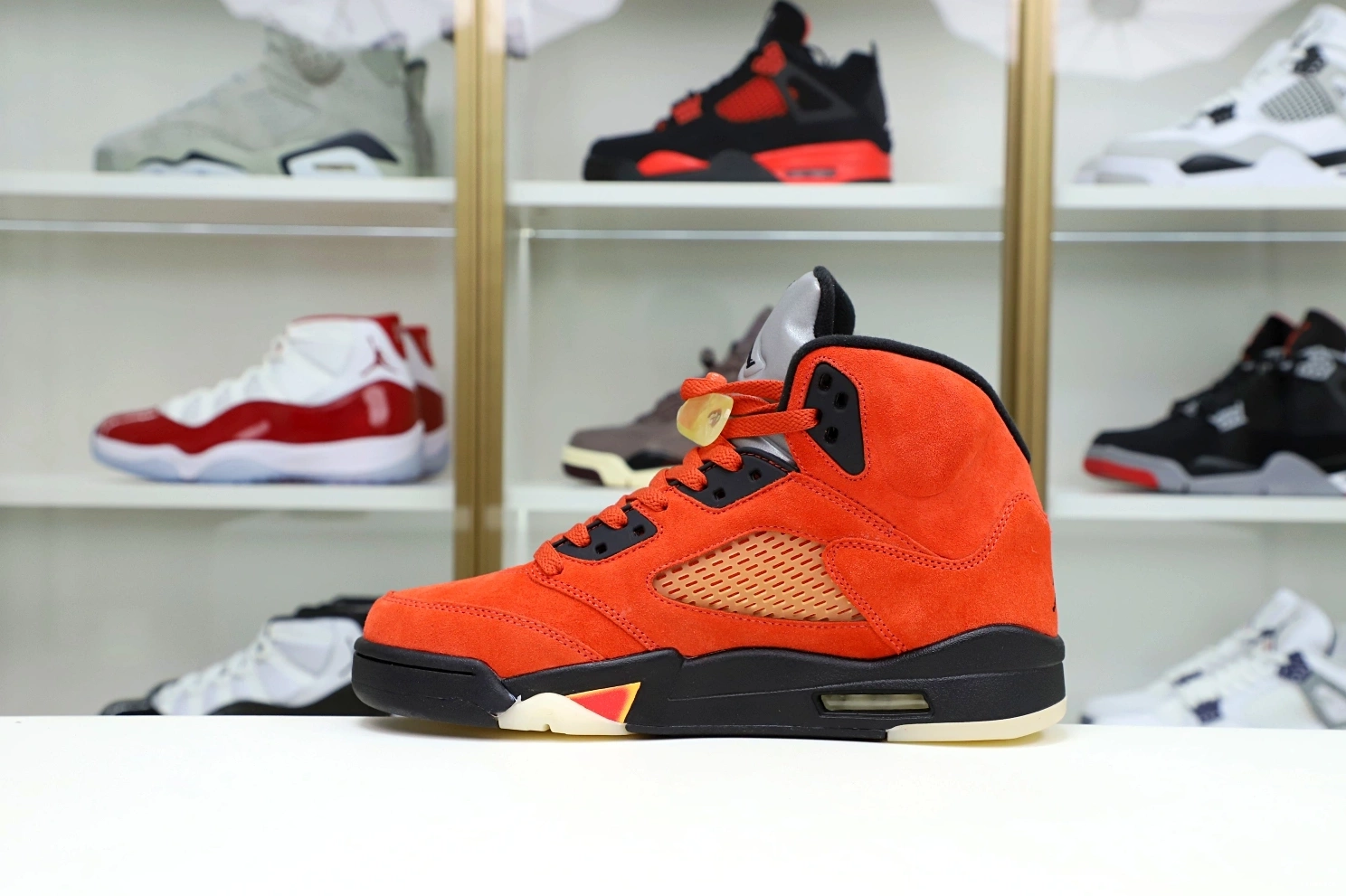 Air on Jordan Women 